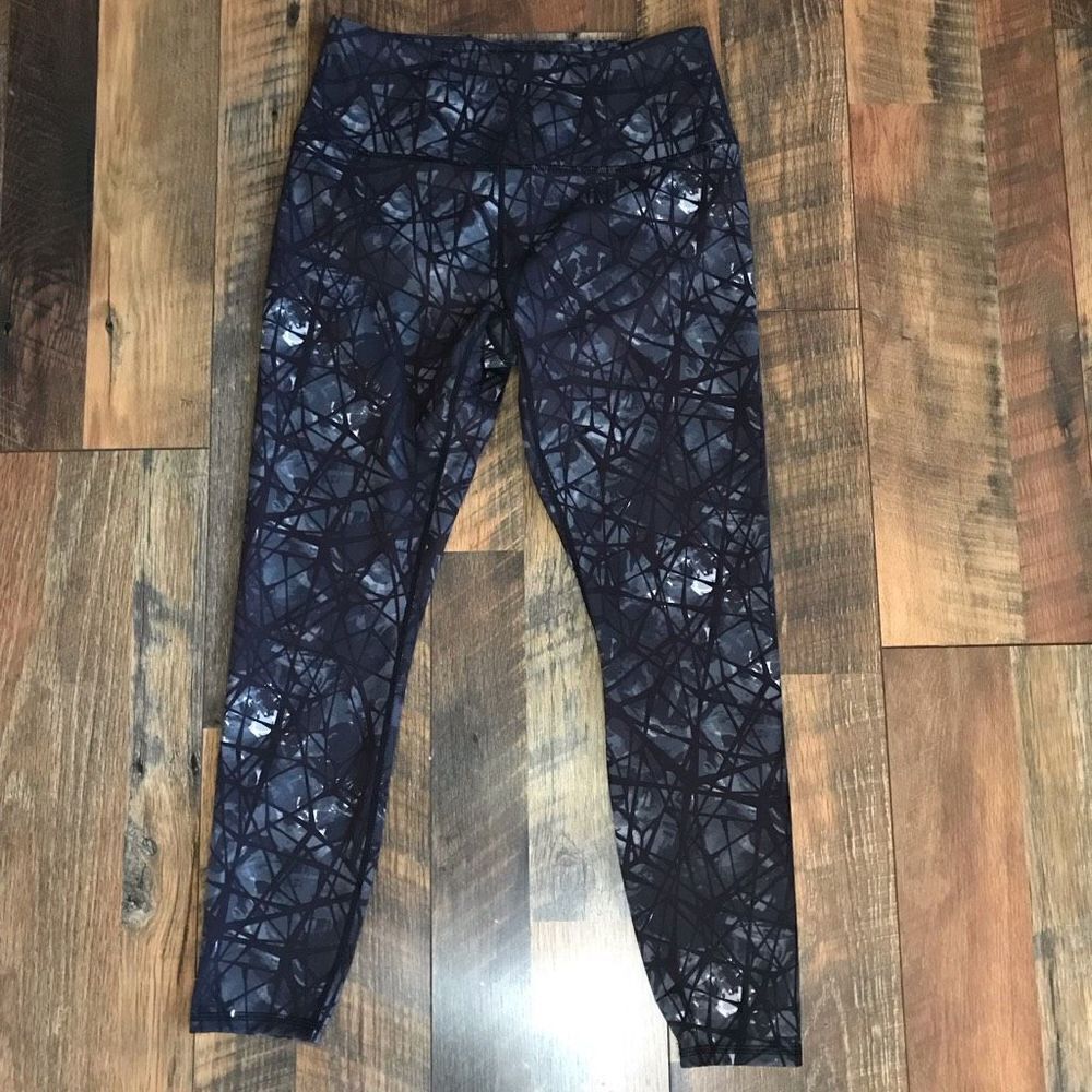 Spyder size M cropped leggings yoga pants black gray athletic athleisure